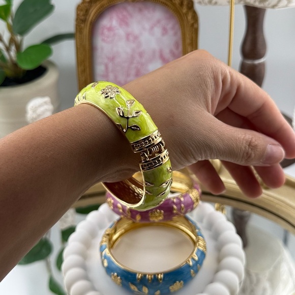 Green Floral Hand Painted Enamel Bangle - Picture 7 of 13